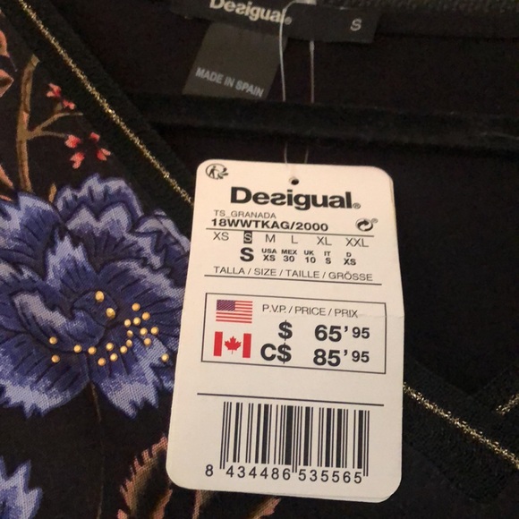 Brand new Desigual top - flower pattern - Picture 2 of 3